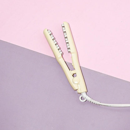 TRAVEL Cutie Volumizing Hair Iron